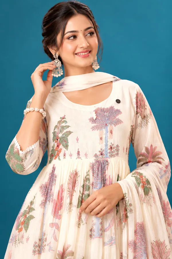 Elegant_Ivory_Botanical_Print_Anarkali_Set_White