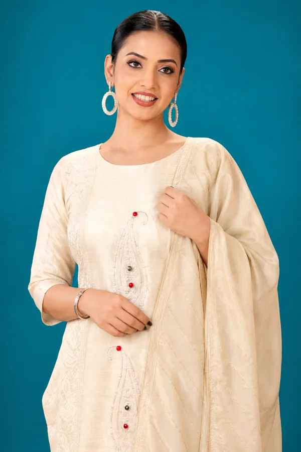 Elegant_Ivory_Embroidered_Kurta_Set_White