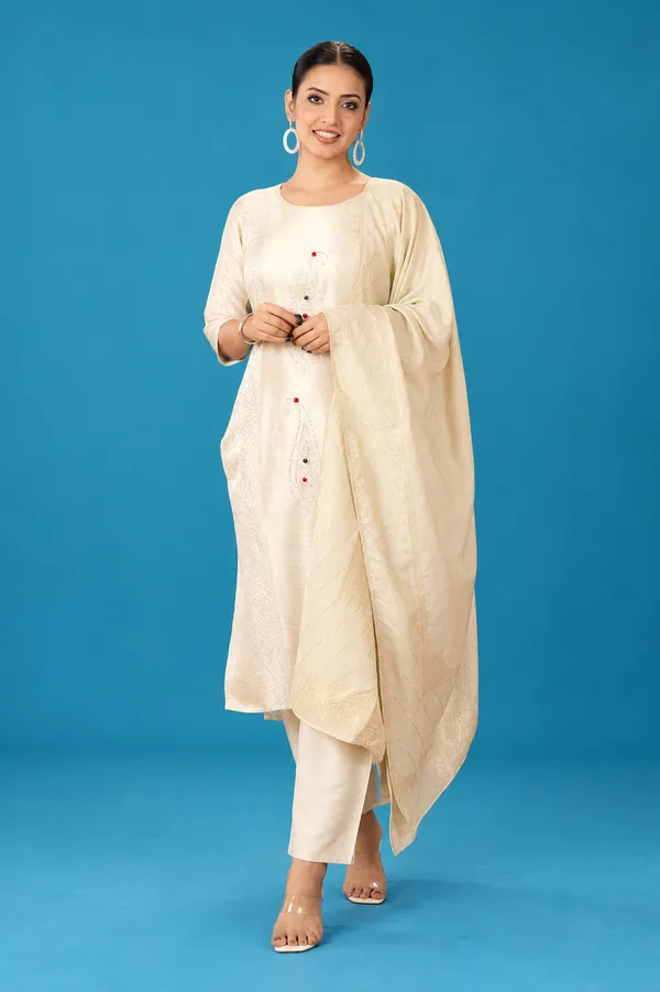 Elegant_Ivory_Embroidered_Kurta_Set_White