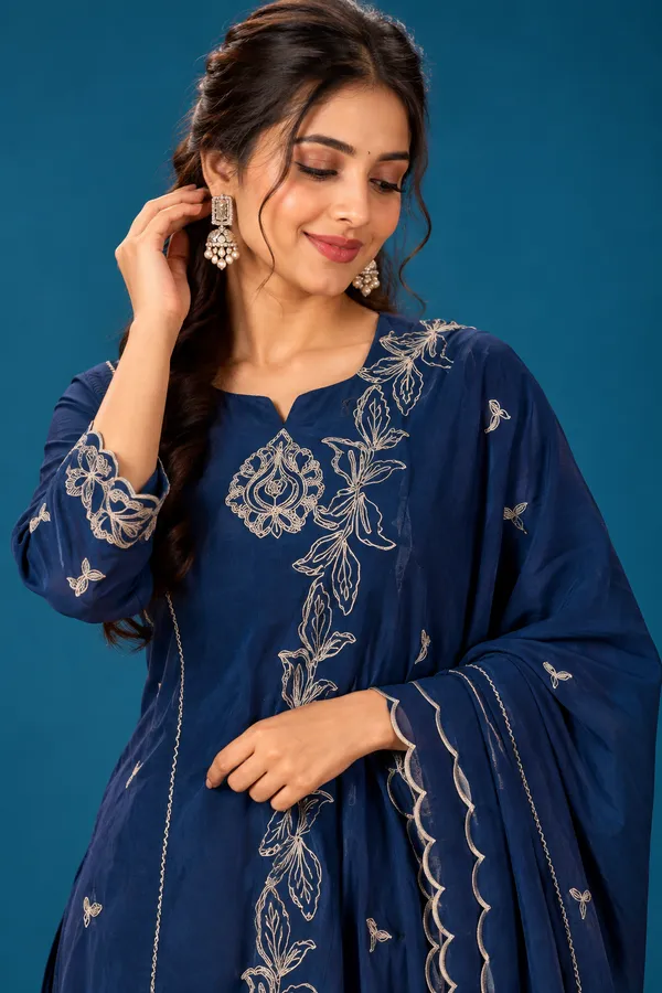 Elegant_Navy_Blue_Embroidered_Kurta_Set_With_Dupatta_Navy_Blue