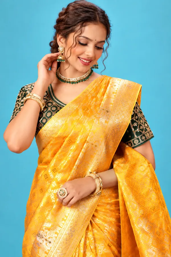 Royal_Golden_Yellow_Designer_Saree_With_Intricate_Zari_Woven_Motifs_Rich_Traditional_Pallu_Yellow