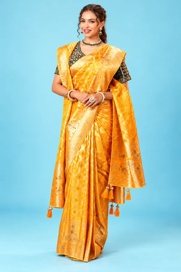 Royal_Golden_Yellow_Designer_Saree_With_Intricate_Zari_Woven_Motifs_Rich_Traditional_Pallu_Yellow