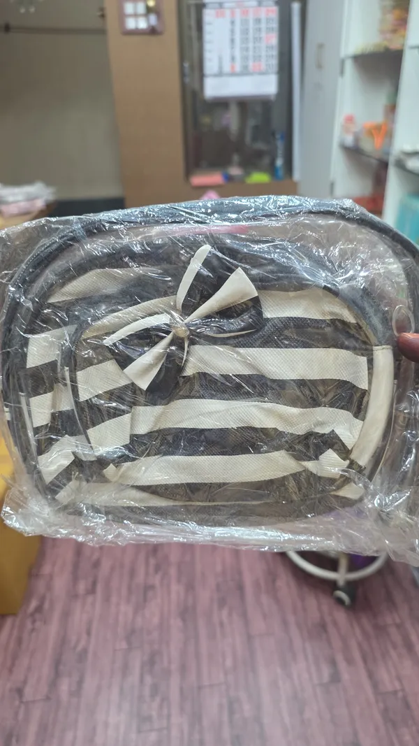Black_And_White_Striped_Fabric_Handbag_for_Women