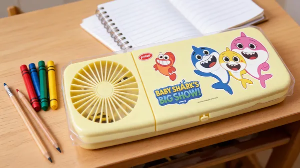 Yellow_Plastic_Baby_Shark_Pencil_Box_With_Built-In_Fan