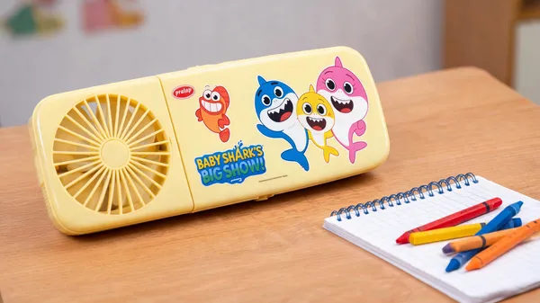 Yellow_Plastic_Baby_Shark_Pencil_Box_With_Built-In_Fan