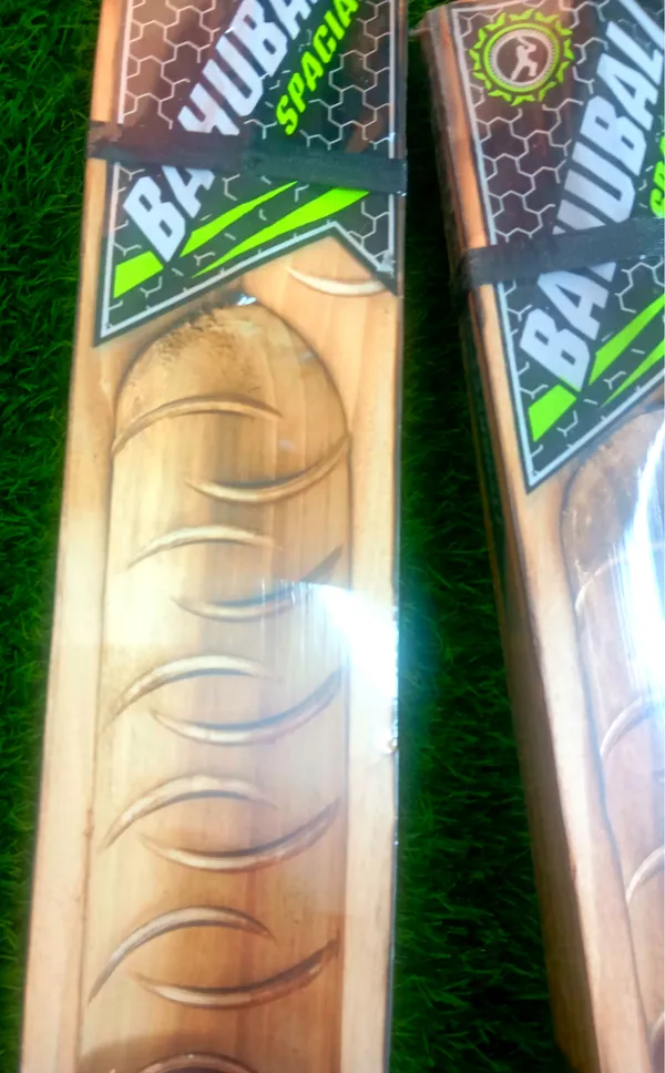 Bahubali_Kashmir_Willow_Cricket_Bat_Malhar_Style