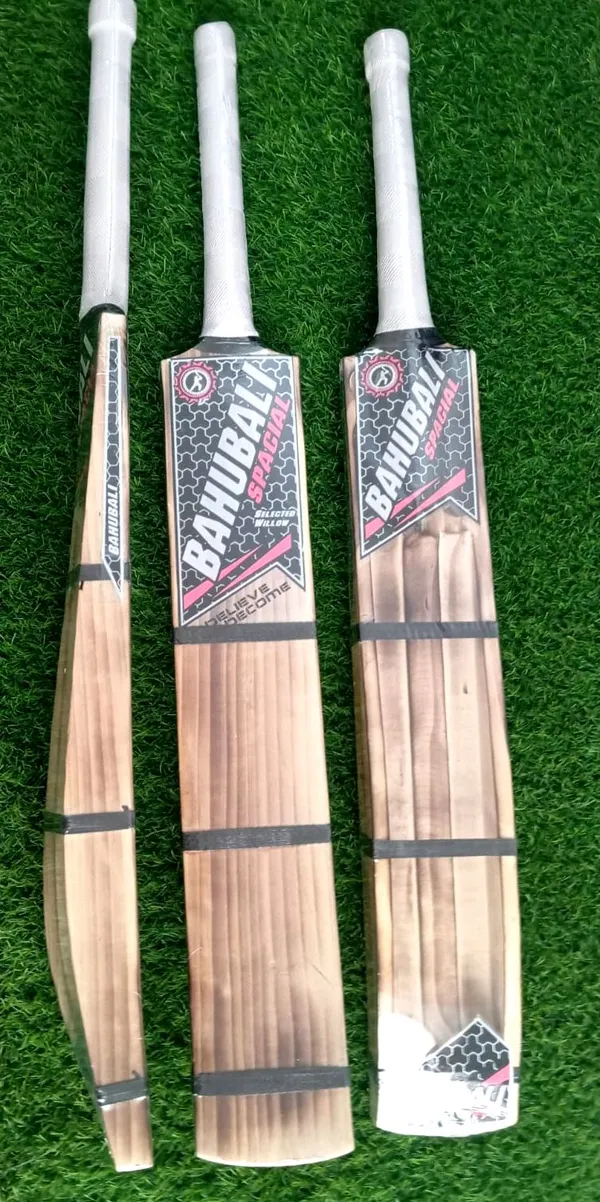 Bahubali_Kashmir_Willow_Cricket_Bat_Red