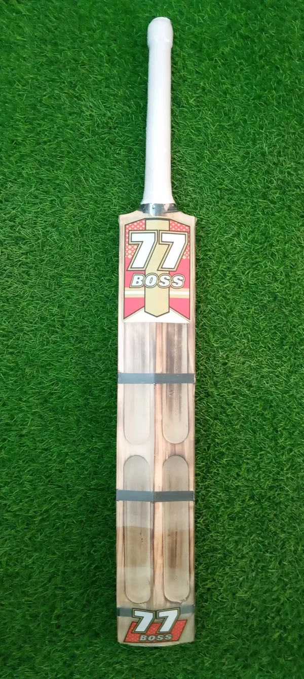 Boss_77_Kashmir_Willow_Cricket_Bat_Four_Capsule