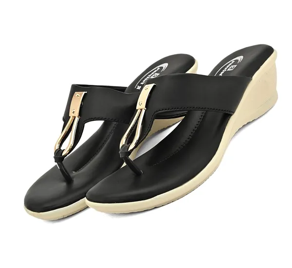 Black_Synthetic_Leather_Toe-Loop_Wedge_Flip_Flops_For_Women