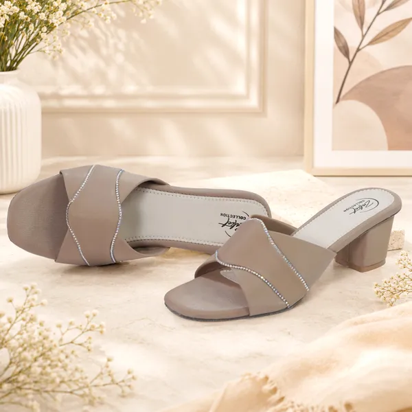Beige_Synthetic_Leather_Crossover_Strap_Block_Heel_Sandals_For_Women
