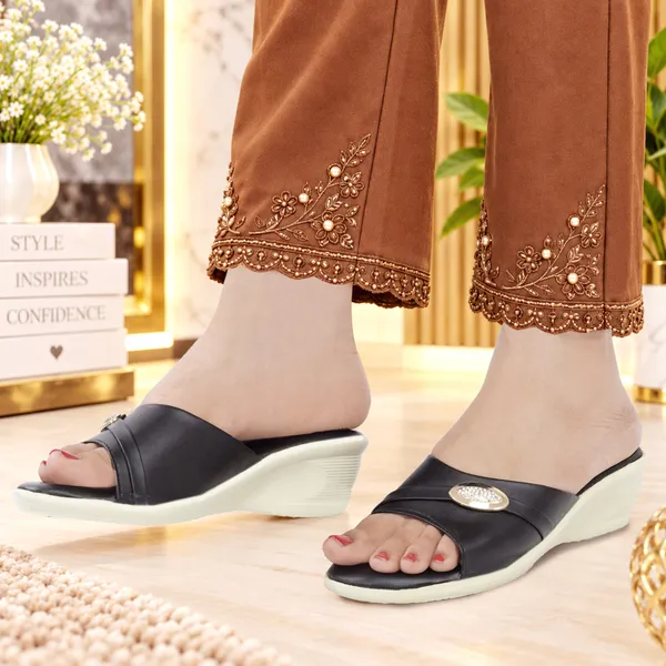 Black_Synthetic_Leather_Open_Toe_Wedge_Sandals_For_Women