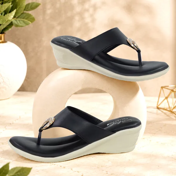 Black_Synthetic_Leather_Embellished_Toe_Strap_Wedge_Sandals_For_Women