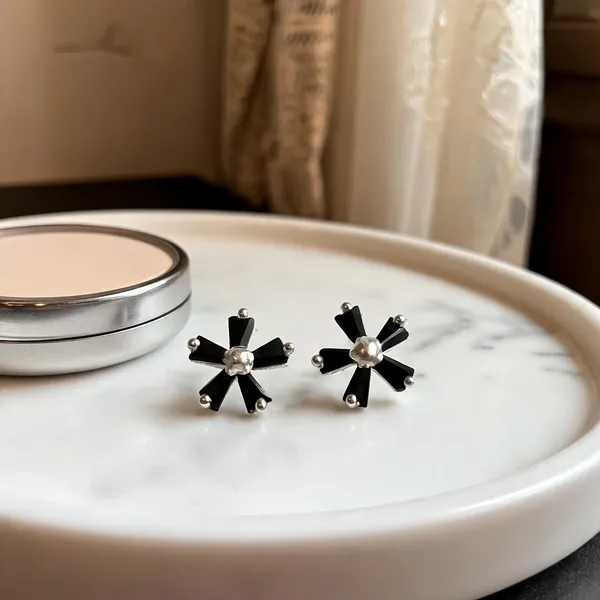 Black_925_Silver_Floral_Stud_Earrings_For_Women