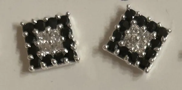Silver_&_Black_925_Silver_Square_Stud_Earrings_For_Women