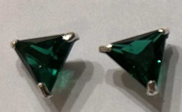 Green_925_Silver_Triangle_Stud_Earrings_For_Women