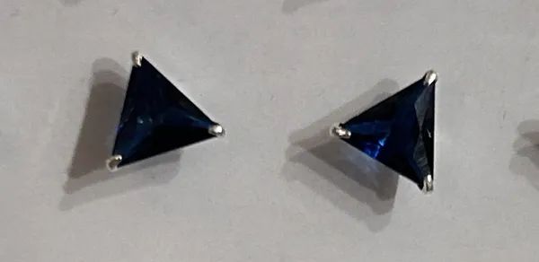 Blue_925_Silver_Triangular_Stud_Earrings_For_Women