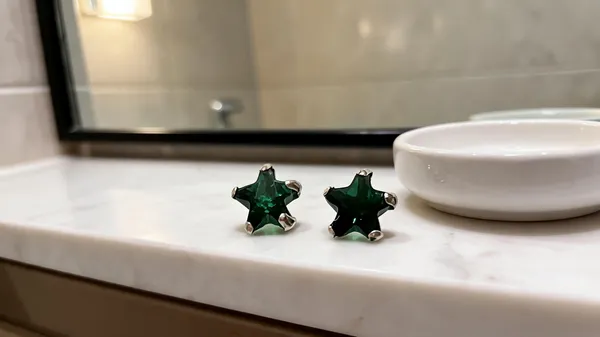 Green_925_Sterling_Star_Stone_Stud_Earrings_For_Women
