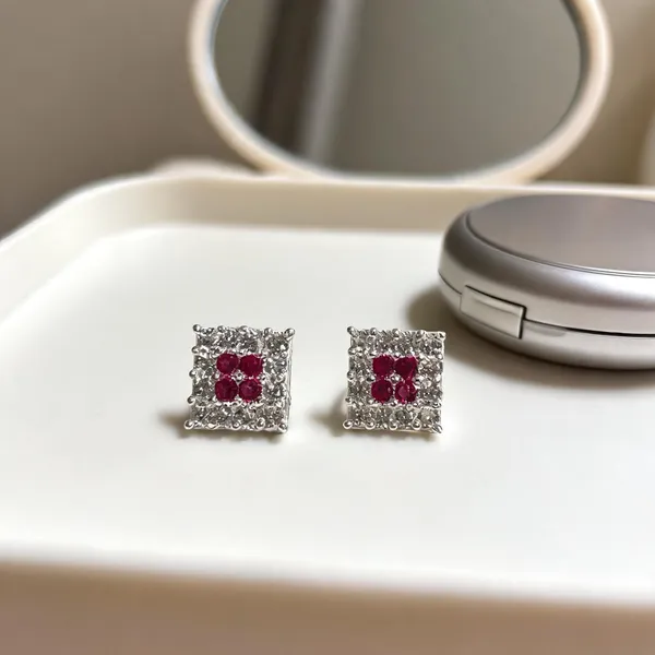 Silver_925_Silver_Square_Stud_Earrings_For_Women