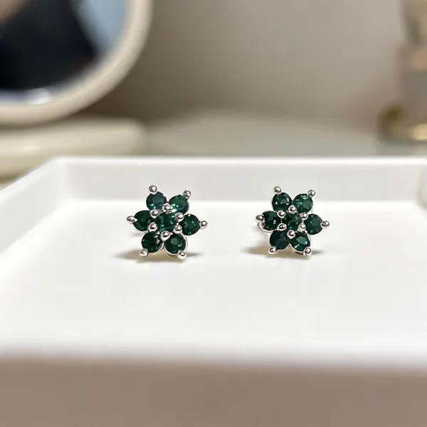 Green_925_Silver_Floral_Cluster_Stud_Earrings_For_Women