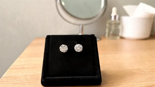 Clear_925_Silver_Round_Stone_Stud_Earrings_For_Women