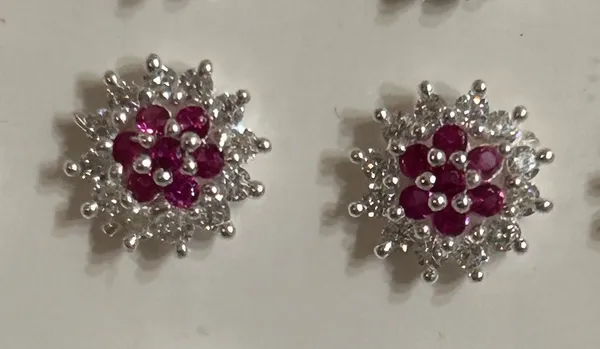 Silver_925_Silver_Floral_Stud_Earrings_For_Women