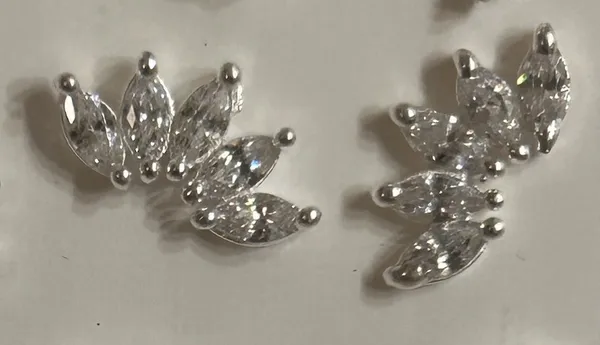 Silver_925_Sterling_Crystal_Leaf_Earrings_For_Women