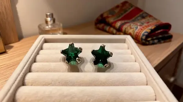 925_Green_Star_Sterling_Silver_Studs