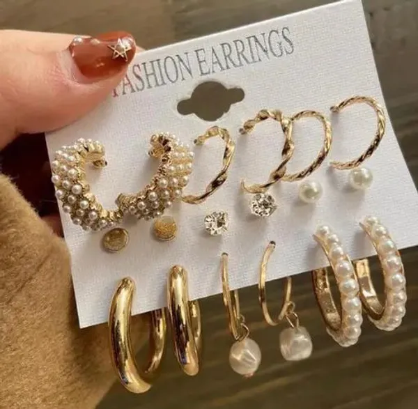Gold_Tone_Pearl_Hoop_Earrings_Set_for_Women
