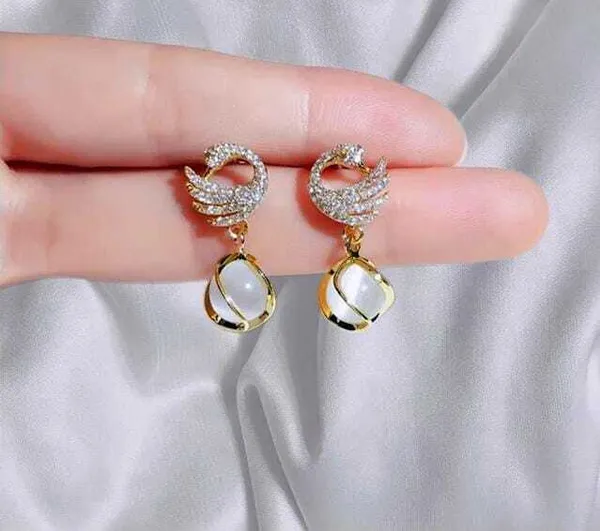 Gold_Tone_Rhinestone_Crescent_Drop_Earrings_for_Women