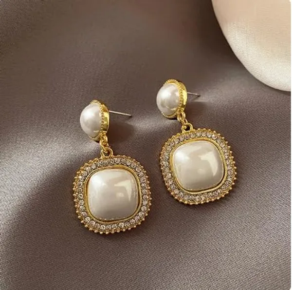 Gold_Tone_Pearl_Drop_Earrings_for_Women