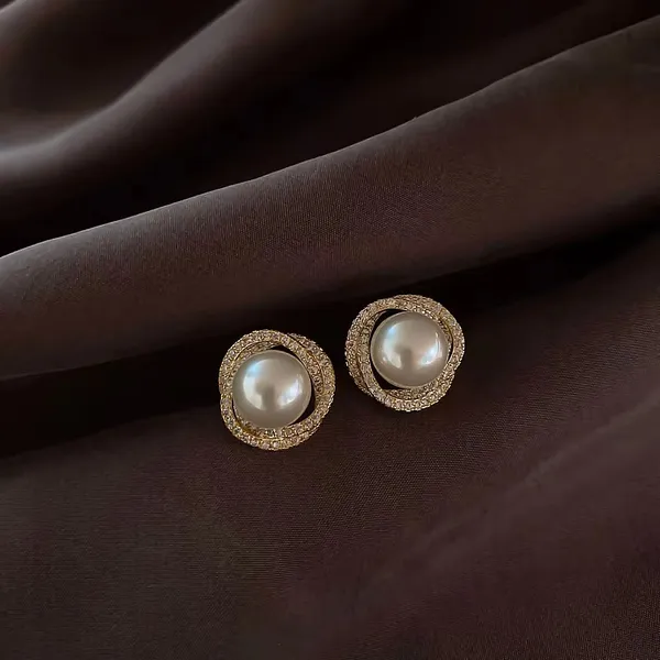 Gold_Tone_Pearl_Stud_Earrings_for_Women