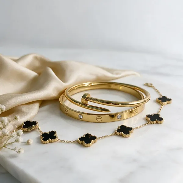 Gold-Tone_Clover_Bracelet_Set_for_Women
