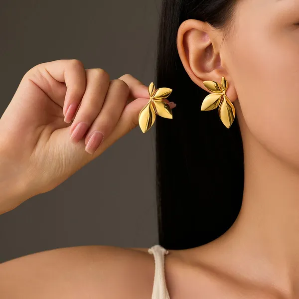 Gold-Tone_Leaf_Design_Earrings_for_Women