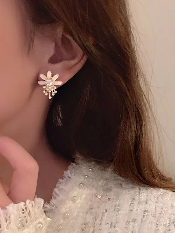 Gold-Tone_Floral_Pearl_Drop_Earrings_for_Women