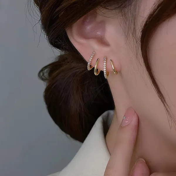 Gold_Tone_Rhinestone_Ear_Cuff_Earrings_for_Women