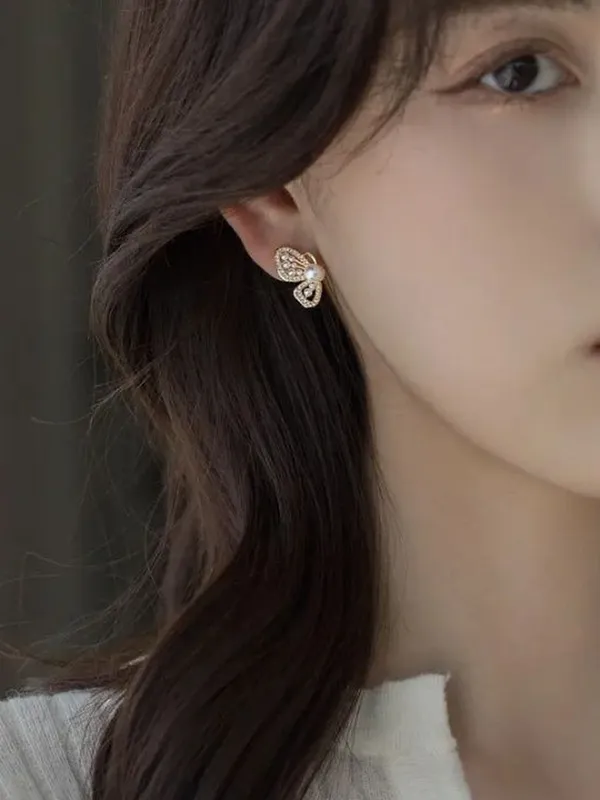 Gold_Tone_Pearl_Butterfly_Earrings_for_Women