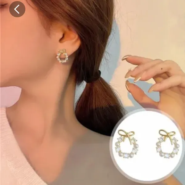 Gold-Tone_Bow_Pearl_Hoop_Earrings_for_Women