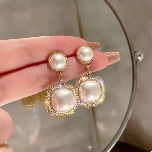 Gold_Tone_Pearl_Drop_Earrings_for_Women