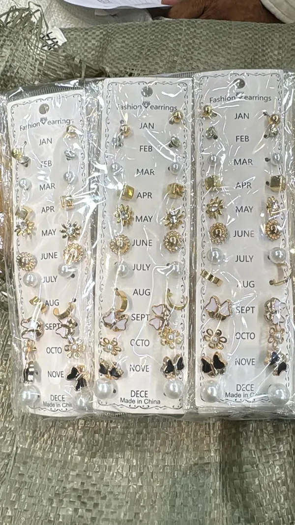 Gold_Tone_Assorted_Stud_Earrings_Set_for_Women