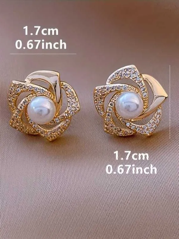 Gold_Tone_Pearl_Stud_Earrings_for_Women