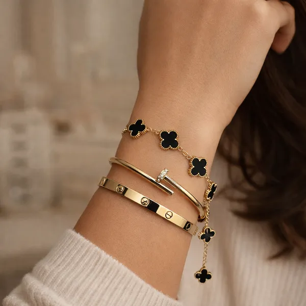 Gold-Tone_Clover_Bracelet_Set_for_Women