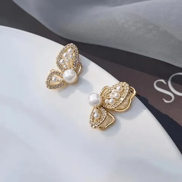 Gold_Tone_Pearl_Butterfly_Earrings_for_Women