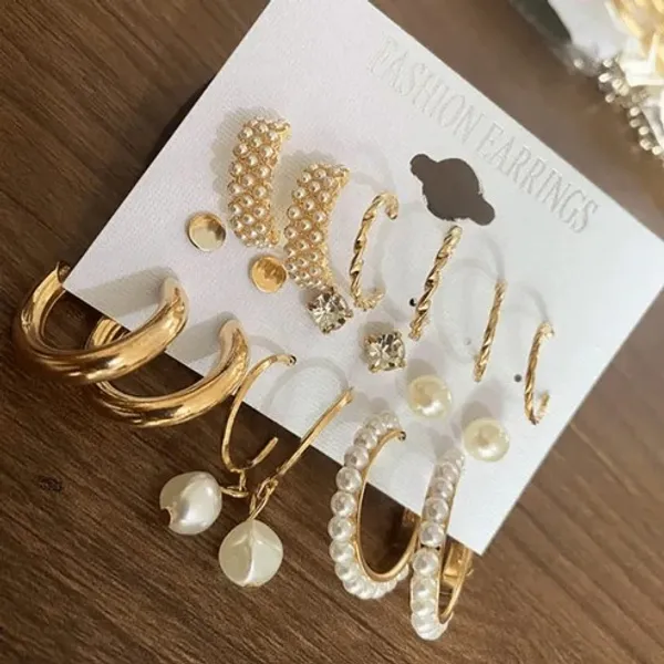 Gold_Tone_Pearl_Hoop_Earrings_Set_for_Women