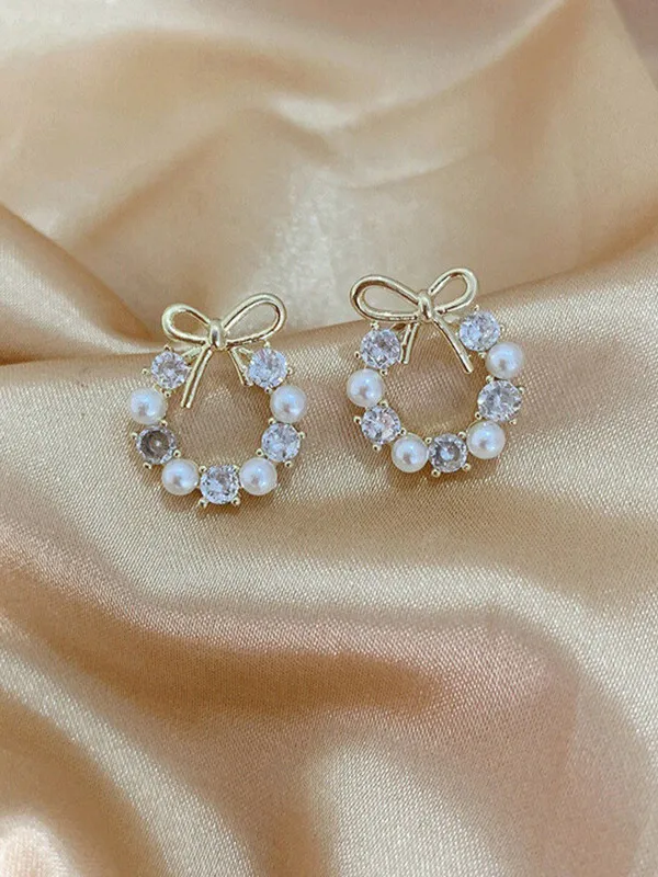Gold-Tone_Bow_Pearl_Hoop_Earrings_for_Women