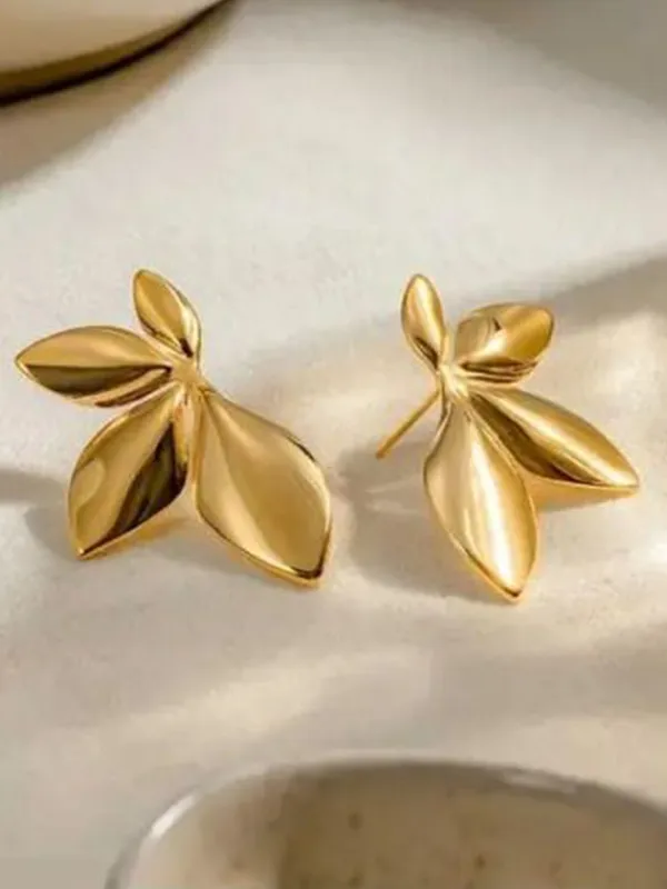 Gold-Tone_Leaf_Design_Earrings_for_Women