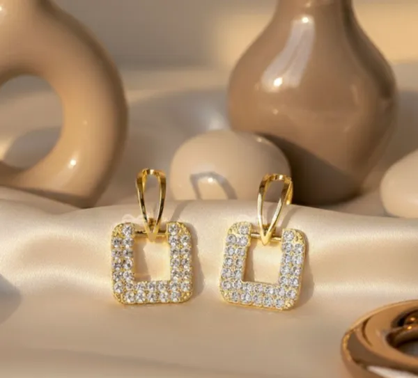 Gold_Tone_Rhinestone_Square_Drop_Earrings_for_Women