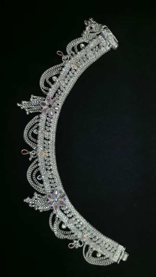 Silver-Toned_Embellished_Kamarbandh_for_Women
