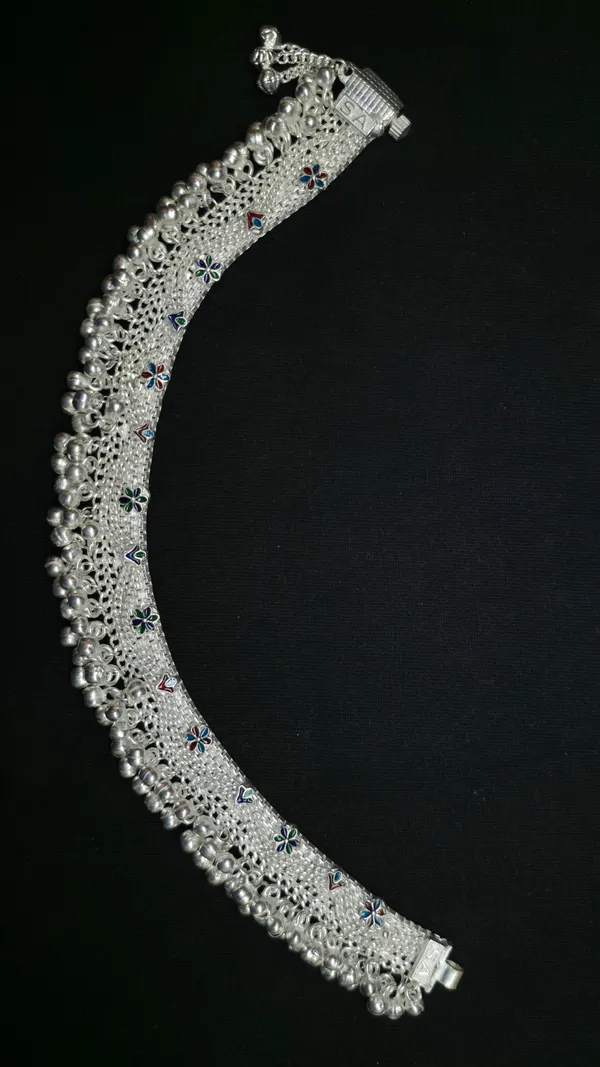 Silver_Traditional_Embellished_Anklet_for_Women