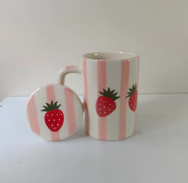 Pink_And_Red_Stoneware_Mug_With_Coaster_For_Kitchen