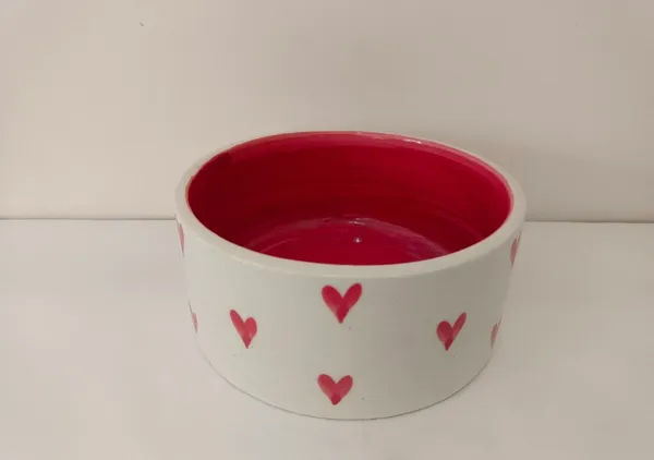White_Heart_Print_Pet_Bowl